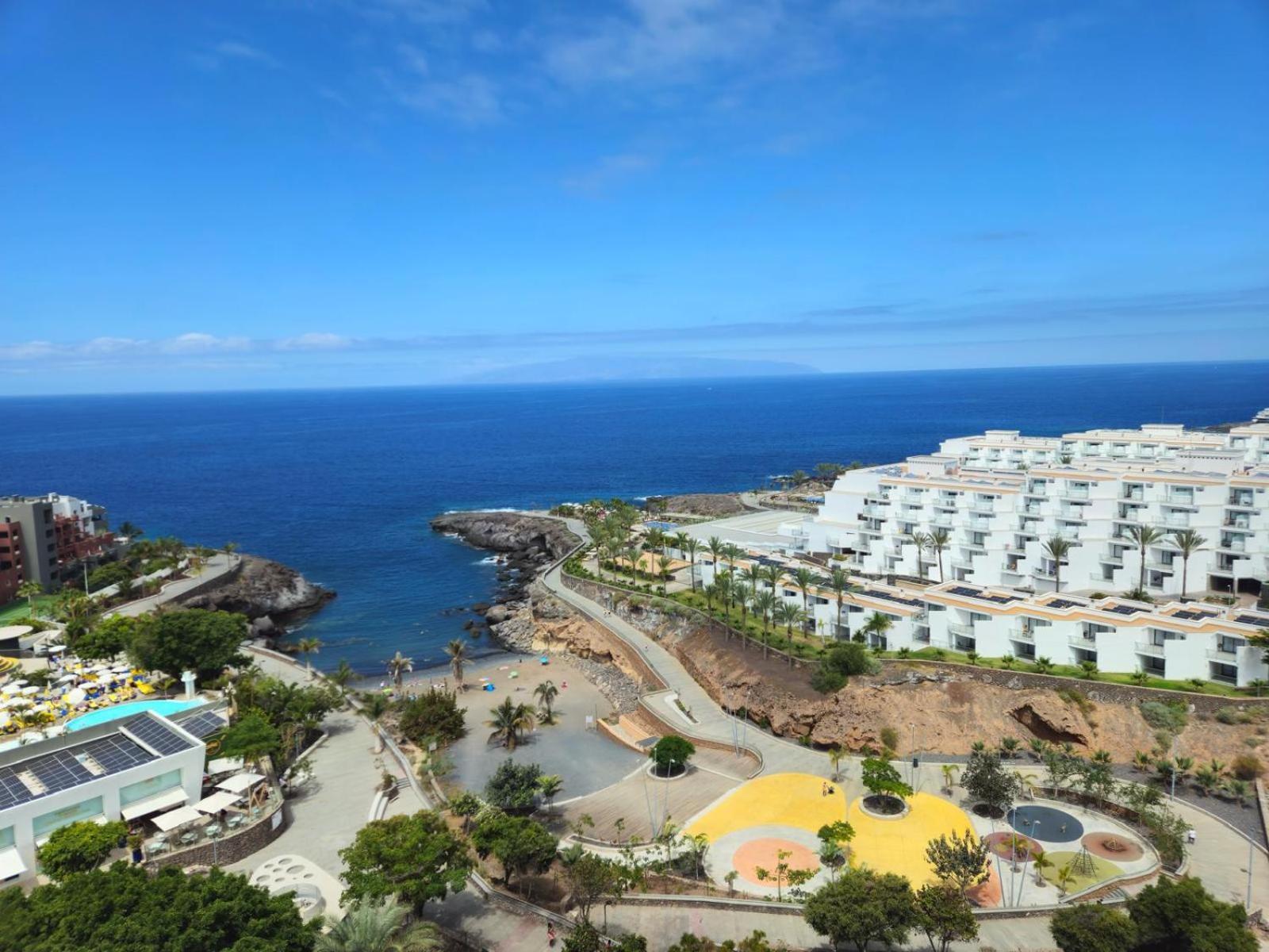 Beachfront Lovely Paraiso Del Sur A106